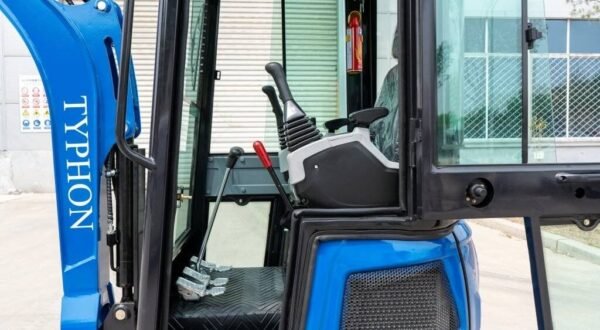 18-FLEX-PRO-1.8-Ton-Mini-Excavator-4.jpg