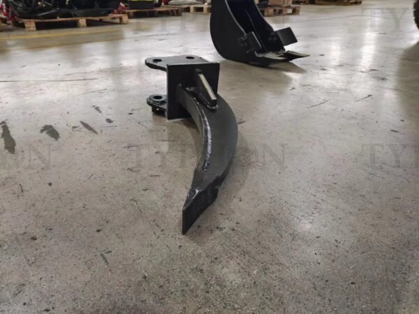 2.5-Ton-Mini-Excavator-Attachment-Ripper-3.jpg