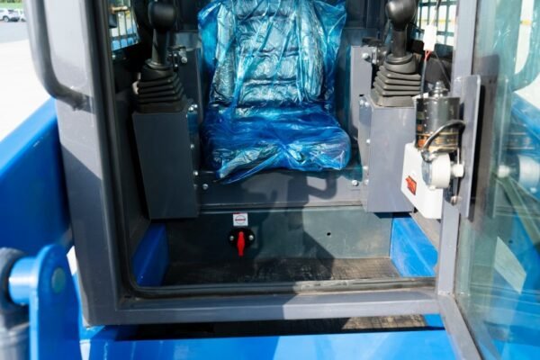 Mini-Skid-Steer-Kubota-D1105-Diesel-14.jpg