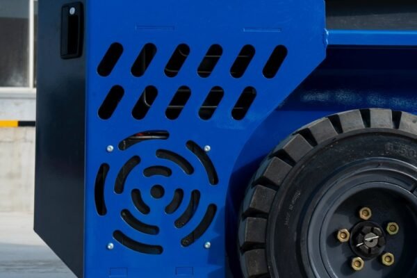 Mini-Skid-Steer-Kubota-D1105-Diesel-6.jpg
