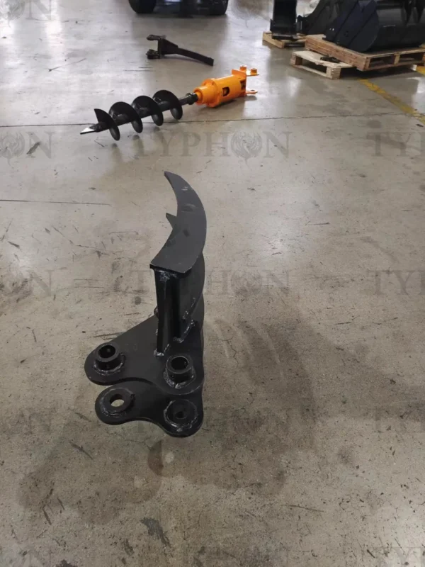 Rake-22-Wide-TYPHON-Attachment1.webp