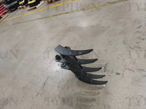 Rake-22-Wide-TYPHON-Attachment6.webp