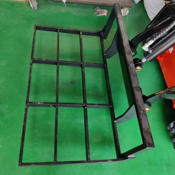 Skid-Steer-Loader-Land-Leveler-Attachment-USA-6.jpg