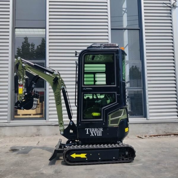 TERROR-XVIII-Prestige-2-Ton-Mini-Excavator-green-3.jpg