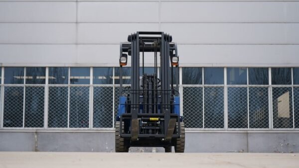 TYPHON-VIGOR-1.5-Blue-Electric-Forklift9.jpg