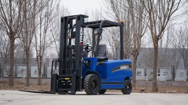 VIGOR-2.5-Blue-Electric-Forklift4.jpg