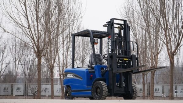 VIGOR-2.5-Blue-Electric-Forklift7.jpg